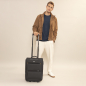 Torba sa točkićima uspravna pilot 38x52x22 cm 32,9l/2,7 kg Gabol crna