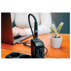 Kabal USB-C za sinhronizaciju i punjenje sa displejem 100W/120cm Sync & Charge Verbatim 31848 crni